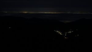 Dieses Bild zeigt eine Webcam-Aufnahme vom Achertal, aufgenommen am Sonntag, den 21.12.2025 um 07:00 Uhr. Die Temperatur betrug 7.6°C.