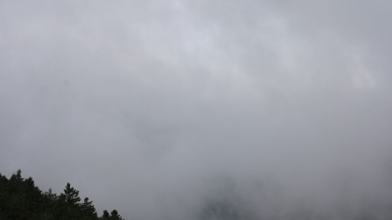 Dieses Bild zeigt eine Webcam-Aufnahme vom Achertal, aufgenommen am Dienstag, den 30.09.2025 um 12:10 Uhr. Die Temperatur betrug 9.5°C.