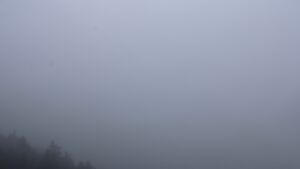 Dieses Bild zeigt eine Webcam-Aufnahme vom Achertal, aufgenommen am Sonntag, den 07.12.2025 um 13:00 Uhr. Die Temperatur betrug 4.8°C.