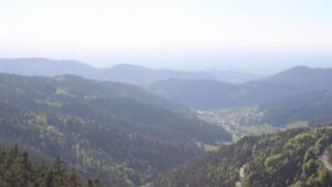 Dieses Bild zeigt eine Webcam-Aufnahme vom Achertal, aufgenommen am Donnerstag, den 30.04.2026 um 18:10 Uhr. Die Temperatur betrug 10.8°C.