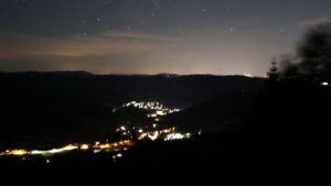 Dieses Bild zeigt eine Webcam-Aufnahme vom Achertal, aufgenommen am Samstag, den 11.07.2026 um 03:10 Uhr. Die Temperatur betrug 21.3°C.
