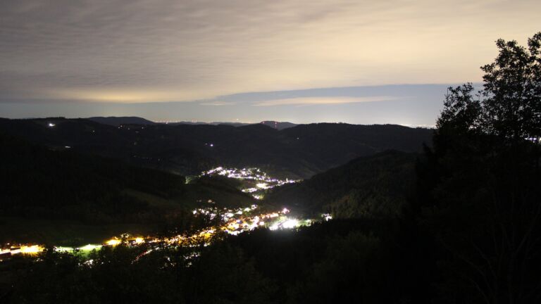 Dieses Bild zeigt eine Webcam-Aufnahme vom Achertal, aufgenommen am Dienstag, den 13.10.2026 um 06:30 Uhr. Die Temperatur betrug 11°C.