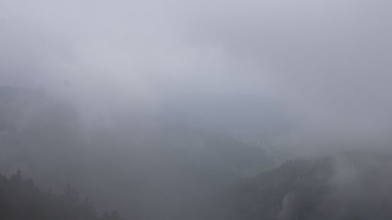 Dieses Bild zeigt eine Webcam-Aufnahme vom Achertal, aufgenommen am Donnerstag, den 07.05.2026 um 16:00 Uhr. Die Temperatur betrug 6.5°C.