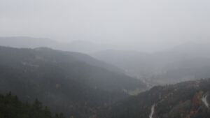 Dieses Bild zeigt eine Webcam-Aufnahme vom Achertal, aufgenommen am Samstag, den 01.11.2025 um 16:30 Uhr. Die Temperatur betrug 10.7°C.