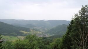 Dieses Bild zeigt eine Webcam-Aufnahme vom Achertal, aufgenommen am Dienstag, den 16.06.2026 um 13:10 Uhr. Die Temperatur betrug 19.4°C.