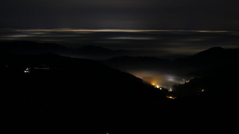 Dieses Bild zeigt eine Webcam-Aufnahme vom Achertal, aufgenommen am Sonntag, den 18.01.2026 um 00:30 Uhr. Die Temperatur betrug 5.7°C.