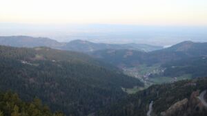 Dieses Bild zeigt eine Webcam-Aufnahme vom Achertal, aufgenommen am Donnerstag, den 09.04.2026 um 07:30 Uhr. Die Temperatur betrug 11.1°C.