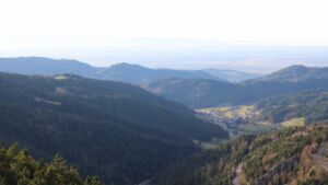 Dieses Bild zeigt eine Webcam-Aufnahme vom Achertal, aufgenommen am Dienstag, den 09.12.2025 um 15:10 Uhr. Die Temperatur betrug 10.8°C.