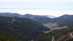 Dieses Bild zeigt eine Webcam-Aufnahme vom Achertal, aufgenommen am Mittwoch, den 03.12.2025 um 10:10 Uhr. Die Temperatur betrug 5.2°C.