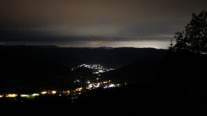Dieses Bild zeigt eine Webcam-Aufnahme vom Achertal, aufgenommen am Dienstag, den 19.05.2026 um 03:40 Uhr. Die Temperatur betrug 8.2°C.