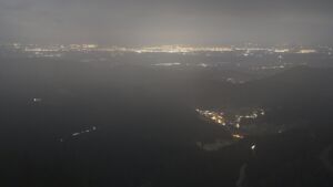 Dieses Bild zeigt eine Webcam-Aufnahme vom Achertal, aufgenommen am Sonntag, den 01.03.2026 um 00:00 Uhr. Die Temperatur betrug 2.9°C.