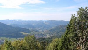 Dieses Bild zeigt eine Webcam-Aufnahme vom Achertal, aufgenommen am Mittwoch, den 30.09.2026 um 11:50 Uhr. Die Temperatur betrug 25.9°C.