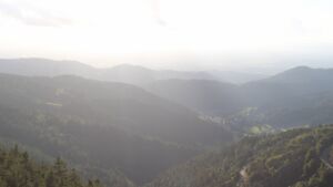 Dieses Bild zeigt eine Webcam-Aufnahme vom Achertal, aufgenommen am Freitag, den 05.09.2025 um 18:50 Uhr. Die Temperatur betrug 12°C.