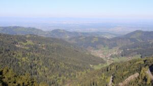 Dieses Bild zeigt eine Webcam-Aufnahme vom Achertal, aufgenommen am Freitag, den 24.04.2026 um 08:40 Uhr. Die Temperatur betrug 13.9°C.