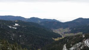 Dieses Bild zeigt eine Webcam-Aufnahme vom Achertal, aufgenommen am Donnerstag, den 19.02.2026 um 11:30 Uhr. Die Temperatur betrug 2.7°C.