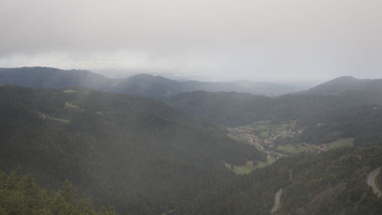 Dieses Bild zeigt eine Webcam-Aufnahme vom Achertal, aufgenommen am Montag, den 15.09.2025 um 08:40 Uhr. Die Temperatur betrug 13.6°C.