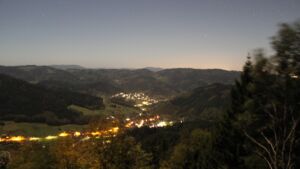 Dieses Bild zeigt eine Webcam-Aufnahme vom Achertal, aufgenommen am Donnerstag, den 29.10.2026 um 02:30 Uhr. Die Temperatur betrug 6.4°C.