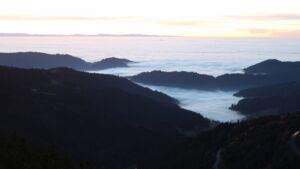 Dieses Bild zeigt eine Webcam-Aufnahme vom Achertal, aufgenommen am Freitag, den 07.11.2025 um 17:30 Uhr. Die Temperatur betrug 9.3°C.