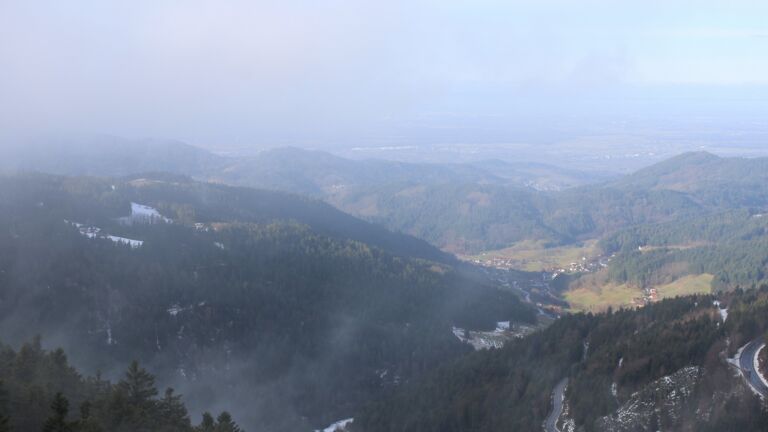 Dieses Bild zeigt eine Webcam-Aufnahme vom Achertal, aufgenommen am Donnerstag, den 15.01.2026 um 11:20 Uhr. Die Temperatur betrug 3.9°C.