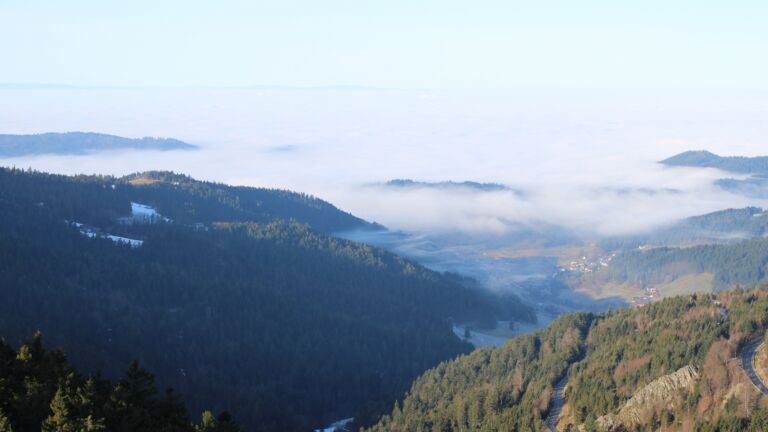 Dieses Bild zeigt eine Webcam-Aufnahme vom Achertal, aufgenommen am Montag, den 19.01.2026 um 10:20 Uhr. Die Temperatur betrug 6.2°C.