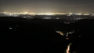 Dieses Bild zeigt eine Webcam-Aufnahme vom Achertal, aufgenommen am Freitag, den 16.01.2026 um 05:30 Uhr. Die Temperatur betrug 4.8°C.