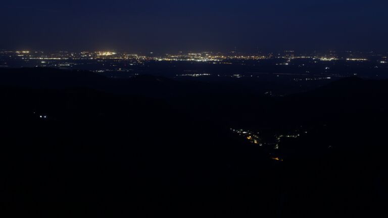 Dieses Bild zeigt eine Webcam-Aufnahme vom Achertal, aufgenommen am Mittwoch, den 29.04.2026 um 05:10 Uhr. Die Temperatur betrug 6.4°C.