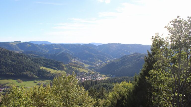 Dieses Bild zeigt eine Webcam-Aufnahme vom Achertal, aufgenommen am Samstag, den 12.09.2026 um 17:30 Uhr. Die Temperatur betrug 26.3°C.