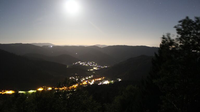 Dieses Bild zeigt eine Webcam-Aufnahme vom Achertal, aufgenommen am Dienstag, den 22.09.2026 um 00:00 Uhr. Die Temperatur betrug 11.2°C.