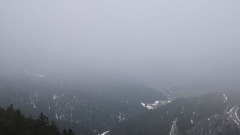 Dieses Bild zeigt eine Webcam-Aufnahme vom Achertal, aufgenommen am Freitag, den 03.04.2026 um 10:40 Uhr. Die Temperatur betrug 3°C.