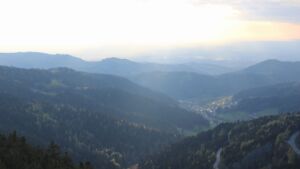 Dieses Bild zeigt eine Webcam-Aufnahme vom Achertal, aufgenommen am Dienstag, den 21.04.2026 um 19:30 Uhr. Die Temperatur betrug 3.4°C.