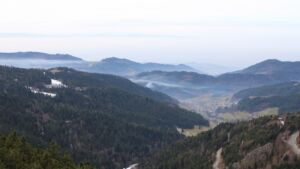 Dieses Bild zeigt eine Webcam-Aufnahme vom Achertal, aufgenommen am Samstag, den 17.01.2026 um 13:30 Uhr. Die Temperatur betrug 7.5°C.