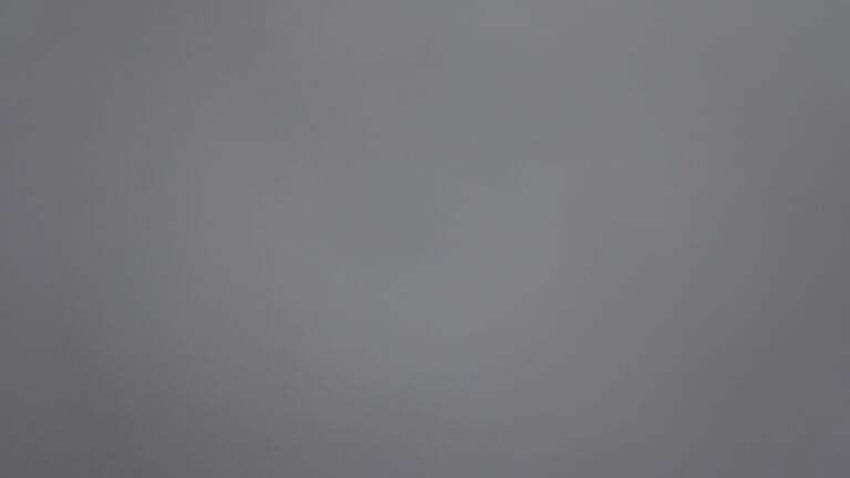 Dieses Bild zeigt eine Webcam-Aufnahme vom Achertal, aufgenommen am Montag, den 27.10.2025 um 08:30 Uhr. Die Temperatur betrug 0.4°C.