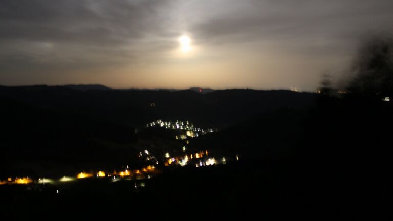 Dieses Bild zeigt eine Webcam-Aufnahme vom Achertal, aufgenommen am Samstag, den 30.05.2026 um 03:10 Uhr. Die Temperatur betrug 19.1°C.