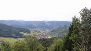 Dieses Bild zeigt eine Webcam-Aufnahme vom Achertal, aufgenommen am Montag, den 07.09.2026 um 13:20 Uhr. Die Temperatur betrug 29°C.