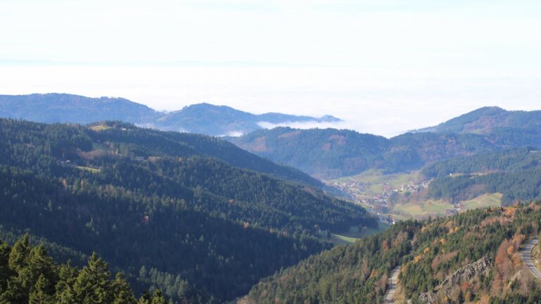 Dieses Bild zeigt eine Webcam-Aufnahme vom Achertal, aufgenommen am Montag, den 10.11.2025 um 12:40 Uhr. Die Temperatur betrug 9.2°C.