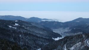 Dieses Bild zeigt eine Webcam-Aufnahme vom Achertal, aufgenommen am Samstag, den 22.11.2025 um 07:40 Uhr. Die Temperatur betrug -4.9°C.