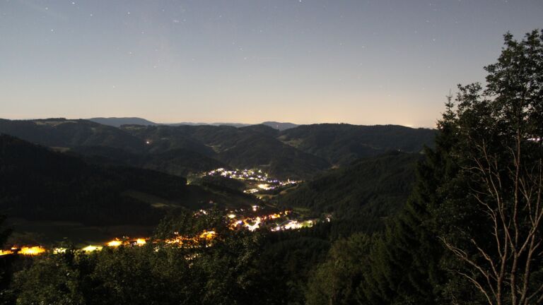 Dieses Bild zeigt eine Webcam-Aufnahme vom Achertal, aufgenommen am Samstag, den 04.07.2026 um 02:50 Uhr. Die Temperatur betrug 16.1°C.
