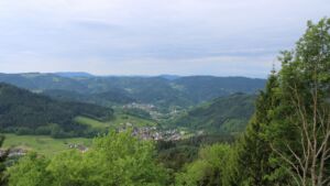 Dieses Bild zeigt eine Webcam-Aufnahme vom Achertal, aufgenommen am Mittwoch, den 13.05.2026 um 09:30 Uhr. Die Temperatur betrug 6°C.