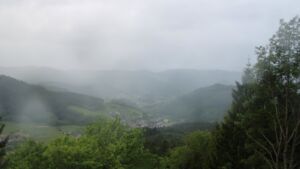 Dieses Bild zeigt eine Webcam-Aufnahme vom Achertal, aufgenommen am Montag, den 18.05.2026 um 06:40 Uhr. Die Temperatur betrug 7.4°C.