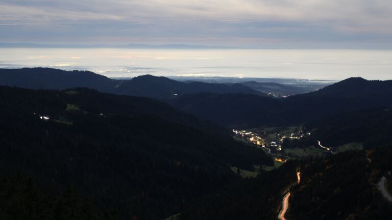 Dieses Bild zeigt eine Webcam-Aufnahme vom Achertal, aufgenommen am Donnerstag, den 06.11.2025 um 05:40 Uhr. Die Temperatur betrug 13.6°C.