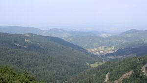 Dieses Bild zeigt eine Webcam-Aufnahme vom Achertal, aufgenommen am Montag, den 23.06.2025 um 09:40 Uhr. Die Temperatur betrug 17.1°C.