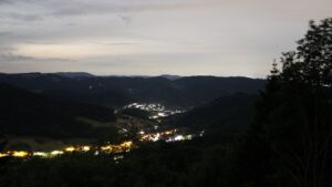 Dieses Bild zeigt eine Webcam-Aufnahme vom Achertal, aufgenommen am Dienstag, den 02.06.2026 um 02:50 Uhr. Die Temperatur betrug 16.2°C.