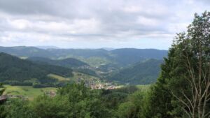 Dieses Bild zeigt eine Webcam-Aufnahme vom Achertal, aufgenommen am Samstag, den 13.06.2026 um 10:20 Uhr. Die Temperatur betrug 16.6°C.