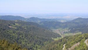 Dieses Bild zeigt eine Webcam-Aufnahme vom Achertal, aufgenommen am Samstag, den 02.05.2026 um 10:50 Uhr. Die Temperatur betrug 17.6°C.