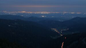 Dieses Bild zeigt eine Webcam-Aufnahme vom Achertal, aufgenommen am Donnerstag, den 16.04.2026 um 05:50 Uhr. Die Temperatur betrug 6.6°C.