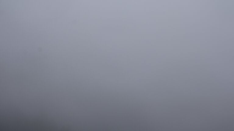 Dieses Bild zeigt eine Webcam-Aufnahme vom Achertal, aufgenommen am Sonntag, den 07.12.2025 um 12:40 Uhr. Die Temperatur betrug 4.8°C.