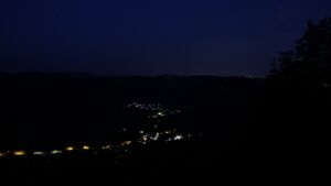 Dieses Bild zeigt eine Webcam-Aufnahme vom Achertal, aufgenommen am Freitag, den 19.06.2026 um 03:50 Uhr. Die Temperatur betrug 25.2°C.