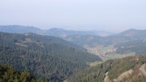 Dieses Bild zeigt eine Webcam-Aufnahme vom Achertal, aufgenommen am Dienstag, den 24.03.2026 um 08:50 Uhr. Die Temperatur betrug 7.3°C.