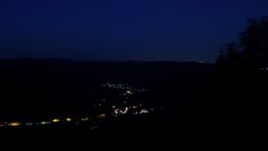 Dieses Bild zeigt eine Webcam-Aufnahme vom Achertal, aufgenommen am Freitag, den 24.07.2026 um 04:30 Uhr. Die Temperatur betrug 13.8°C.