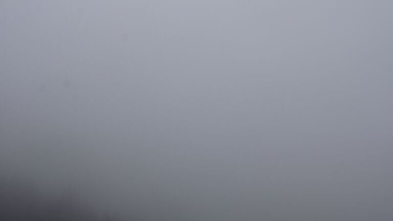 Dieses Bild zeigt eine Webcam-Aufnahme vom Achertal, aufgenommen am Dienstag, den 21.10.2025 um 14:20 Uhr. Die Temperatur betrug 8°C.